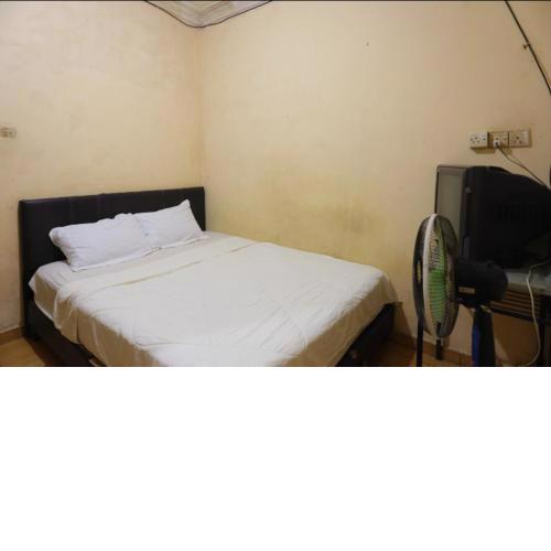 SPOT ON 92600 Mandiri Inn