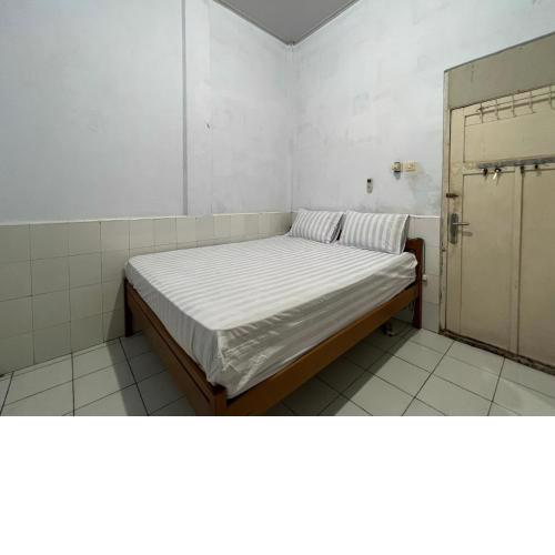 SPOT ON 92654 Oma Homestay