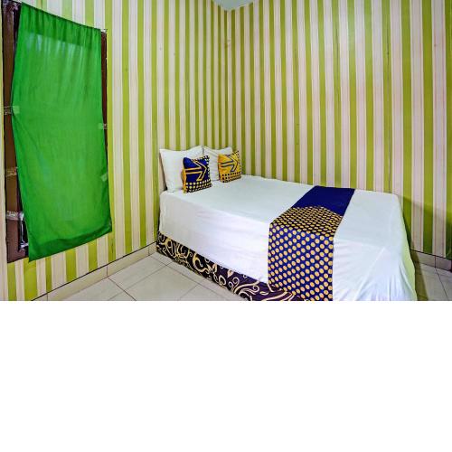 SPOT ON 92673 Gang Songo Syariah Homestay