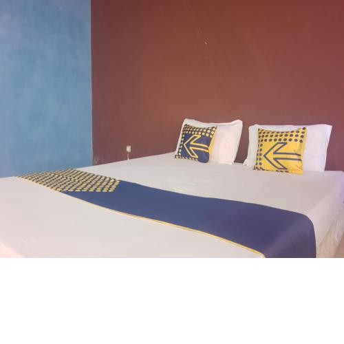SPOT ON 92842 Homestay Balearjosari