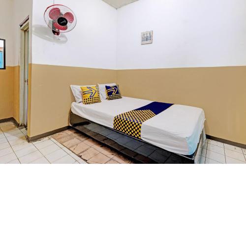 SPOT ON 92983 Hotel Ayu