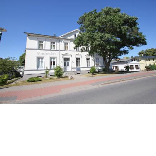Stachelbeerbluete in Glowe