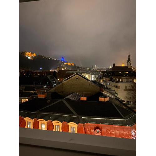 Stadtwohnung mit Whirlpool und Heimkino
