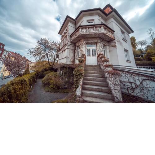 Staronuselská Villa