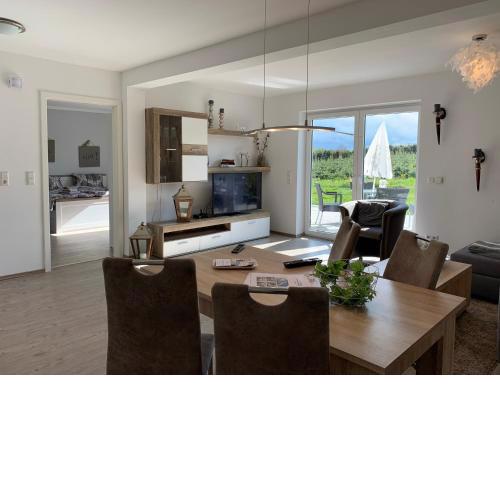 STEFAN APARMENTS with PRIVATE JACUZZI WINTERBERG SAUERLAND
