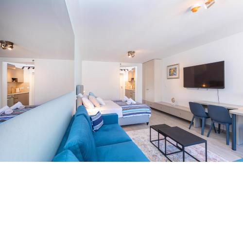 Stella lovely studio with balcony and free parking