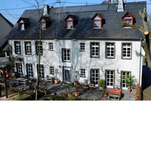 Stiftsherrenhaus