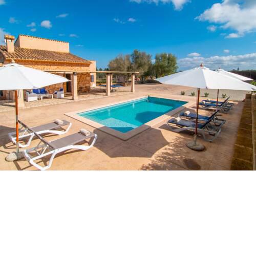 Stilvolle, top-moderne, traumhafte Finca in Sineu