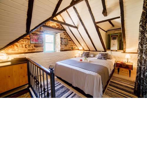 Stone house Kala