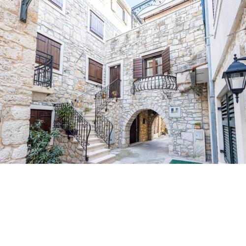 Stone House Srida