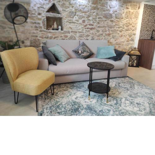 Stone house, Svirče, Hvar