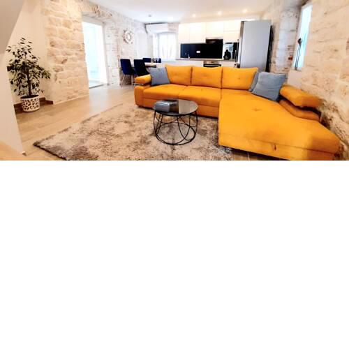 **Stone House ** Trogir Center ** Old Town