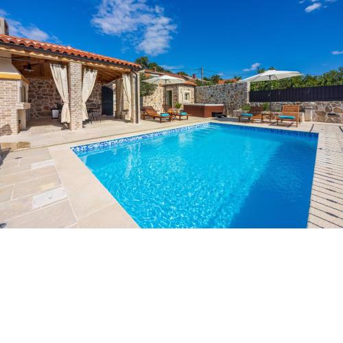 Stone Villa Mavric
