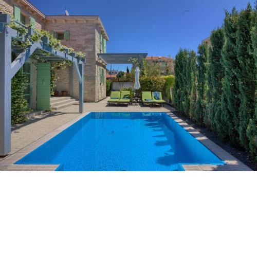 Stone villa Zelda with pool in Ližnjan, Istria