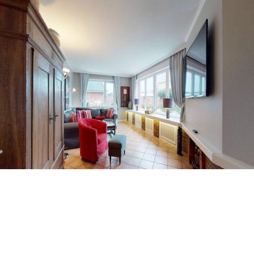 Strand Cottage