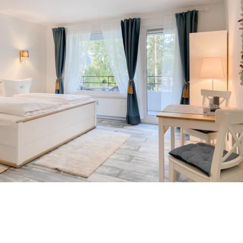 Strandmotte Klein aber feines Studio mit Teilmeerblick ganz nah an der Ostsee! Hallenbad und Sauna im Haus!