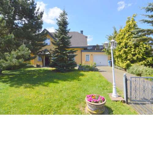 Striking Apartment in Buchet Germany near Lake