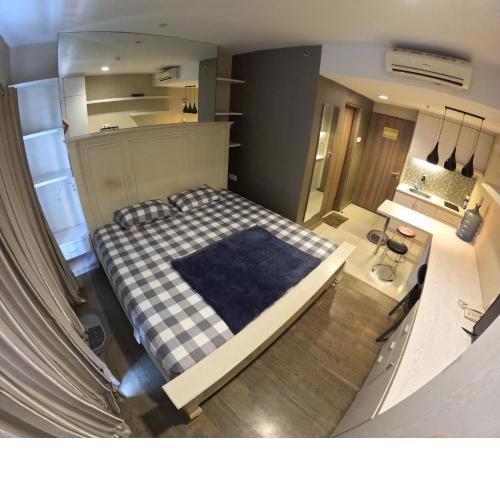 Student Park 732 by We Stay