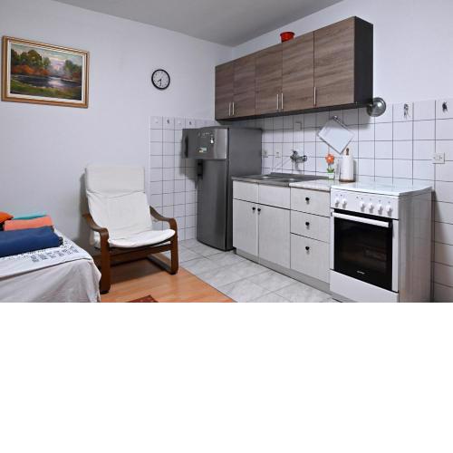 Studio apartman Dora