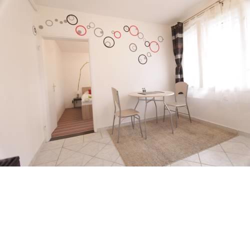 Studio apartman Luna S