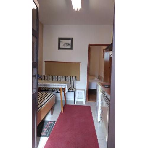 Studio apartman Nina