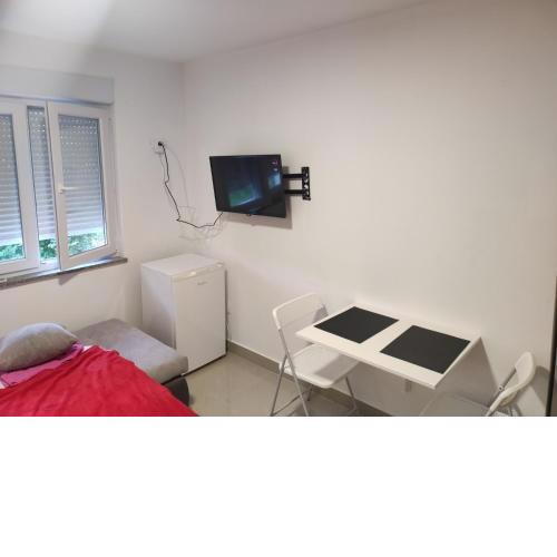 Studio apartman Tombo