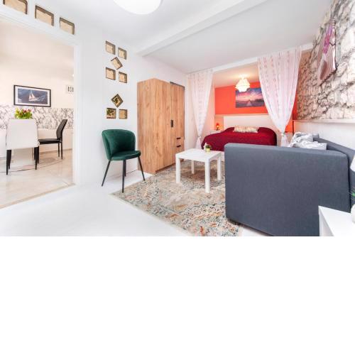 Studio Apartment Bisaku