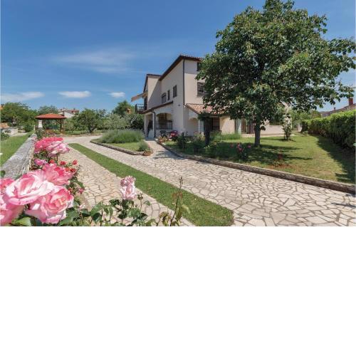 Studio Apartment in Valbandon