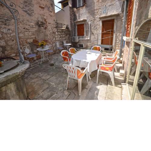 Studio Apartment La Maison de Catherine
