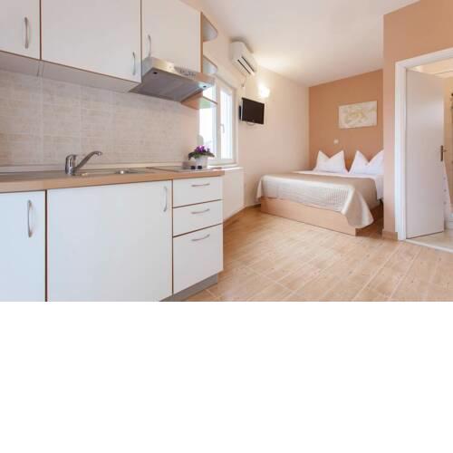 Studio apartment with balcony - MD2