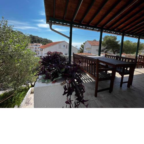 Studio Apartment With Beautiful Terrace