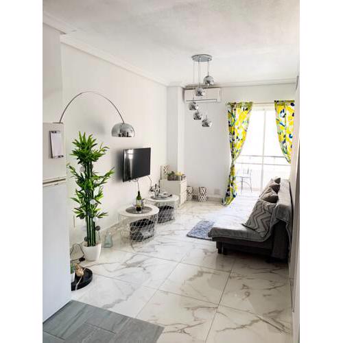 Studio CHILLOUT with pool in Torrevieja