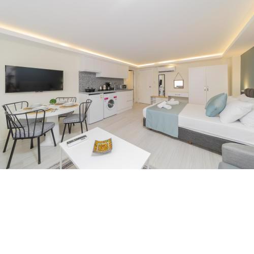 Studio Flat 3 min to Hadrians Gate in Antalya