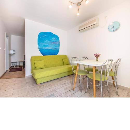 Studio Fruk-1 by Interhome