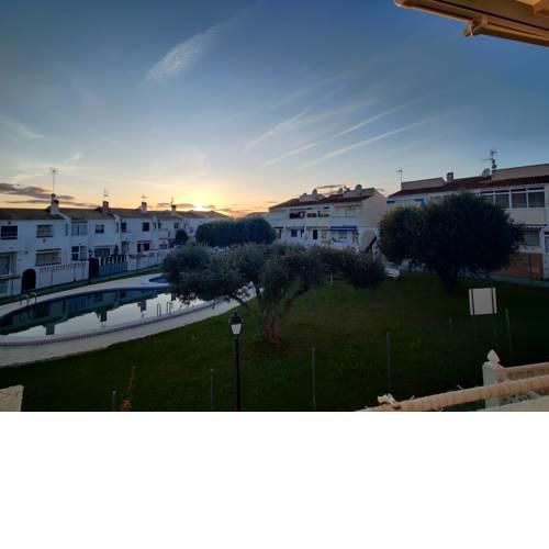 Studio. La florida. Pool views. Fabulous holidays