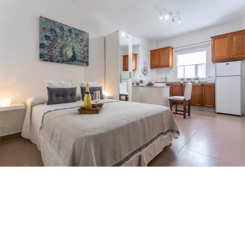 Studio near the Sea and City