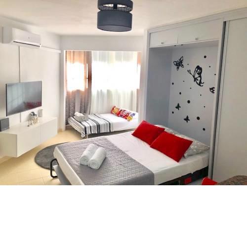 STUDIO WITH PARKING IN THE CENTER OF TORREMOLINOS