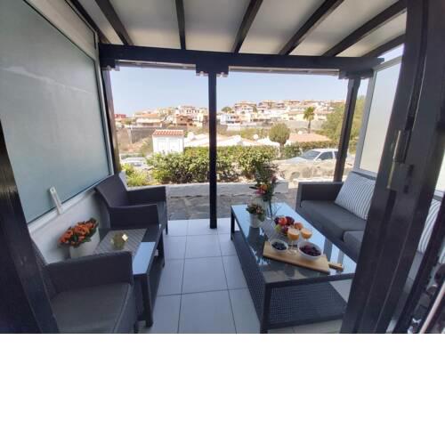 Studio with terrace and shared pool by the beach
