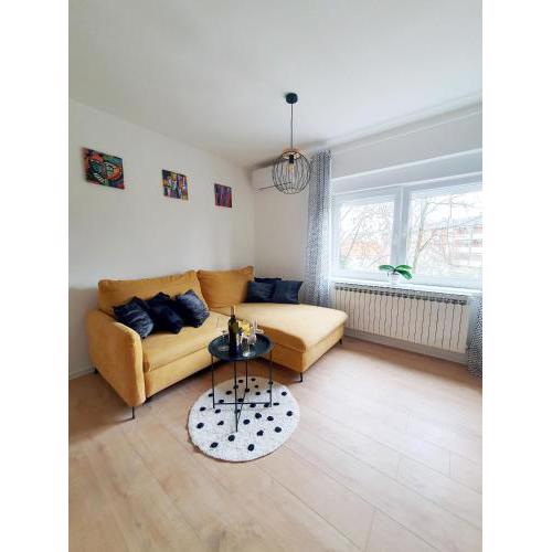StudioApartman M