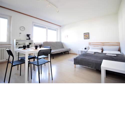 Studioapartment with parking space near University