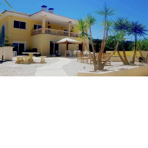 Stunning 3-Bedroom Villa Located in Pinoso