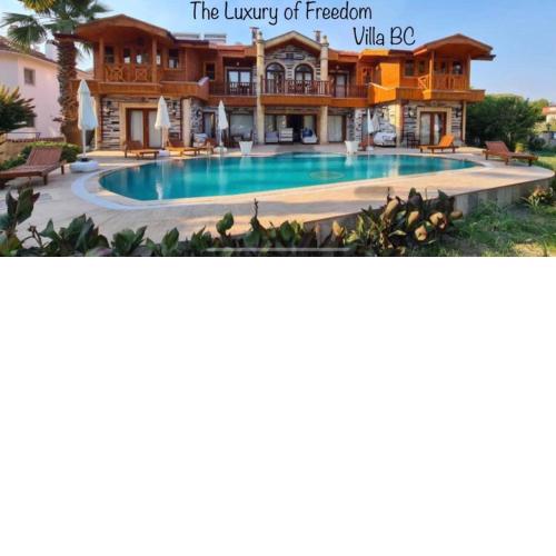 Stunning 4-Bed Villa in Dalyan plus 2 apartments