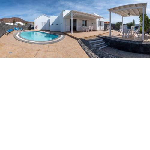 Stunning 4 bedroom Villa in Prime location