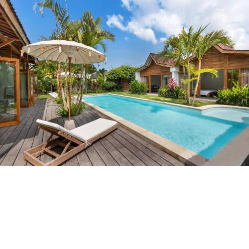 Stunning 4 Bedrooms Private Pool Villa near Seminyak Beach with Bunkbeds