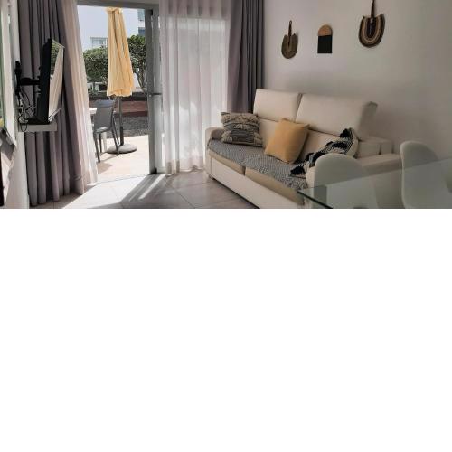 Stunning and sunny garden apartment in Corralejo