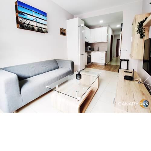 Stunning and sunny suite + Parking + Terrace by Canary365