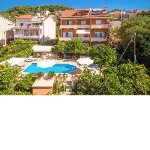 Stunning apartment in Banjol with Outdoor swimming pool and 1 Bedrooms