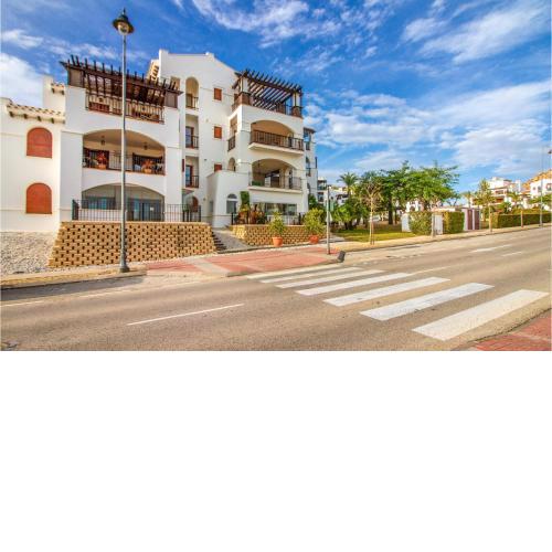 Stunning apartment in Baños y Mendigo with WiFi, Outdoor swimming pool and 2 Bedrooms