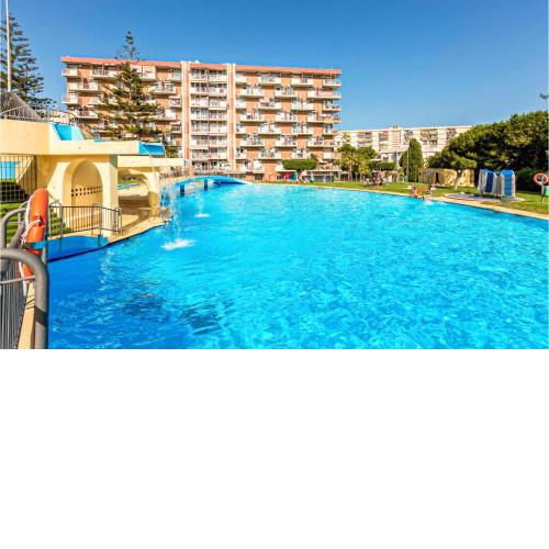 Stunning apartment in Benalmádena with Outdoor swimming pool and WiFi