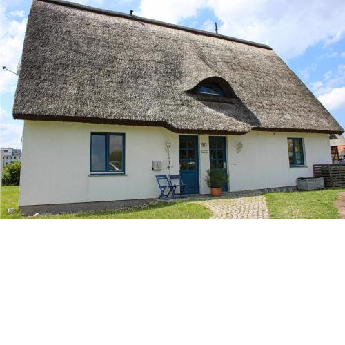 Stunning apartment in Börgerende-Rethwisch with WiFi and 2 Bedrooms